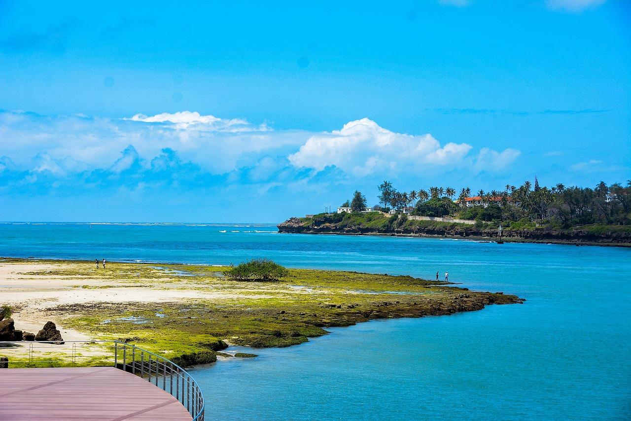 Exploring the ⁢Allure ​of ‍Mombasa's Coastal ⁤Lifestyle